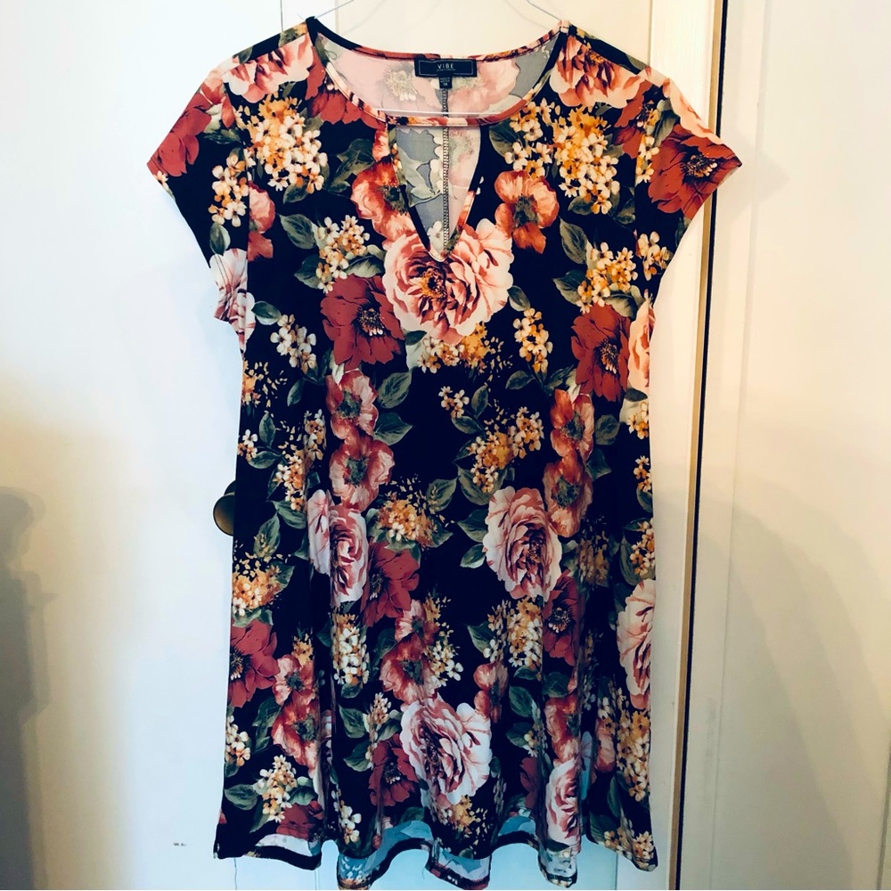 Floral top 3/4 length